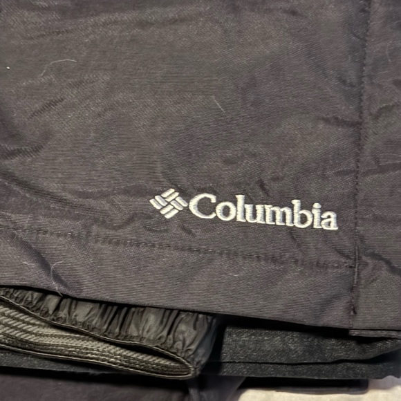 Columbia snow pants. Worn 1x. 28” inseam. Inner elastic ankle cuff. - Picture 2 of 7